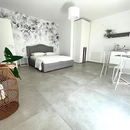Nina فندق مبيت وإفطار 3*