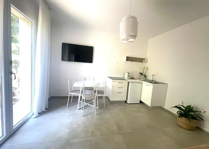 Nina Bed & Breakfast Lagosanto